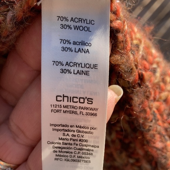 Chico’s short sleeved sweater - Picture 4 of 4